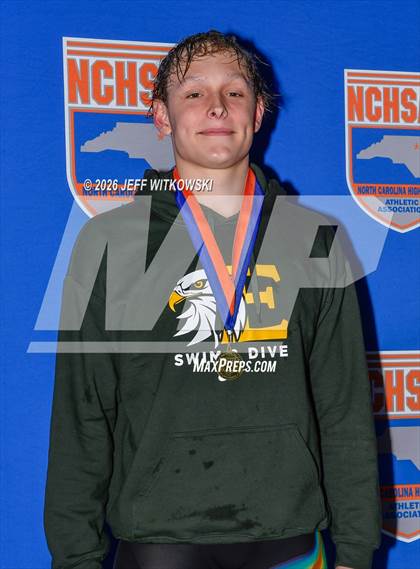 Thumbnail 1 in NCHSAA 8A Final Awards photogallery.