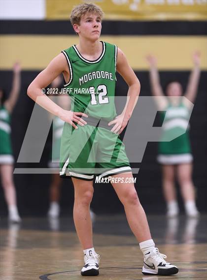 Thumbnail 1 in Mogadore @ Aquinas photogallery.