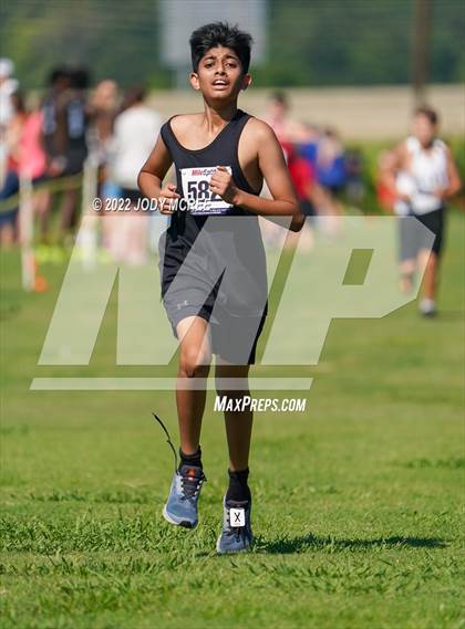 Thumbnail 3 in New Albany Cross Country Classic 2022 photogallery.