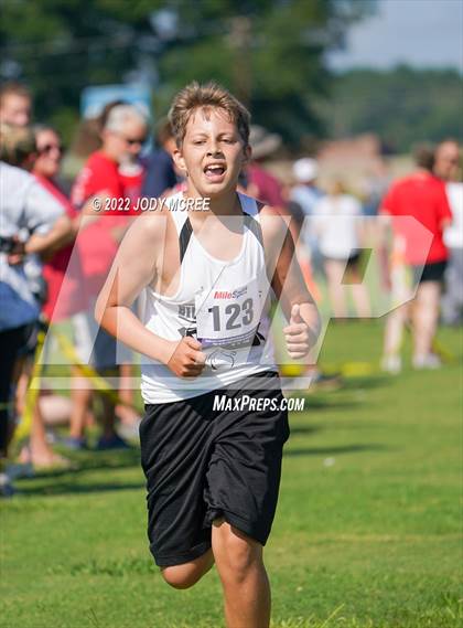 Thumbnail 2 in New Albany Cross Country Classic 2022 photogallery.