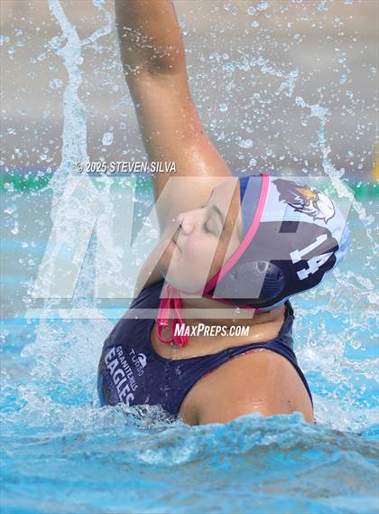 Thumbnail 2 in Elsinore vs. Granite Hills (Black Mountain Winter Classic) photogallery.