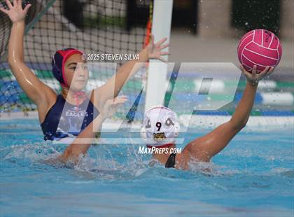 Thumbnail 3 in Elsinore vs. Granite Hills (Black Mountain Winter Classic) photogallery.