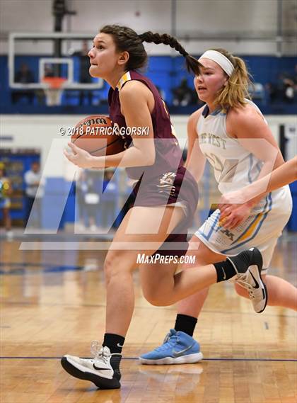Thumbnail 2 in Maine West vs. Loyola Academy (IHSA 4A Sectional Final) photogallery.