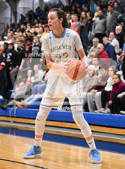 Thumbnail 1 in Maine West vs. Loyola Academy (IHSA 4A Sectional Final) photogallery.