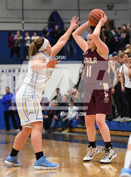 Thumbnail 3 in Maine West vs. Loyola Academy (IHSA 4A Sectional Final) photogallery.