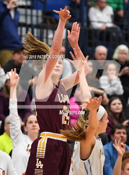 Thumbnail 2 in Maine West vs. Loyola Academy (IHSA 4A Sectional Final) photogallery.