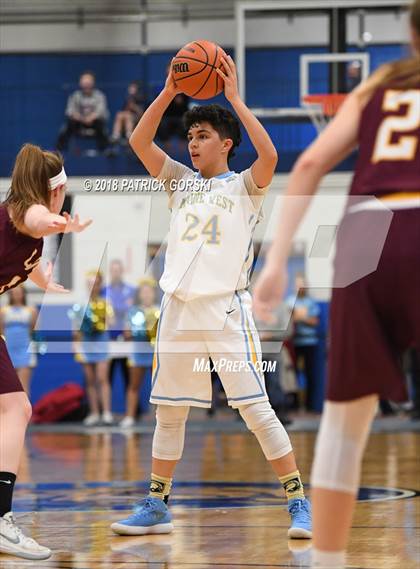 Thumbnail 3 in Maine West vs. Loyola Academy (IHSA 4A Sectional Final) photogallery.