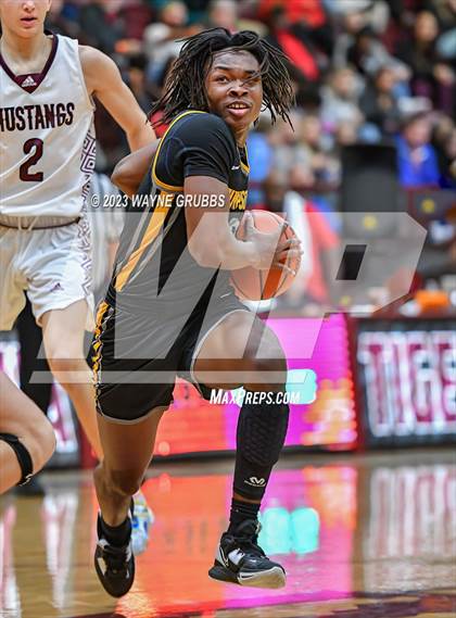 Thumbnail 3 in Martins Mill vs. Timpson (Holiday Hoops Tournament) photogallery.