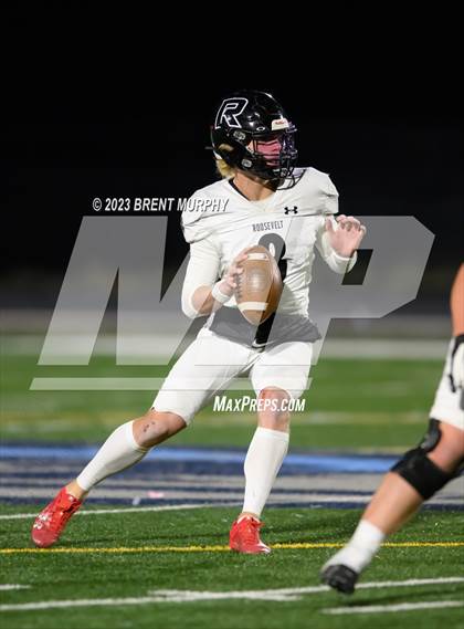 Thumbnail 2 in Roosevelt @ Riverdale Ridge (CHSAA 3A Playoffs 1st Round) photogallery.