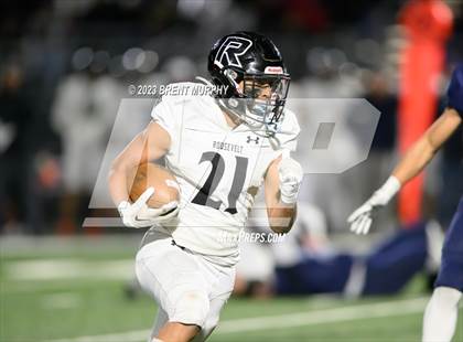 Thumbnail 2 in Roosevelt @ Riverdale Ridge (CHSAA 3A Playoffs 1st Round) photogallery.