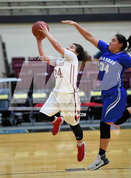 Thumbnail 2 in MacArthur [Douglas] vs Roosevelt [Theodore] photogallery.