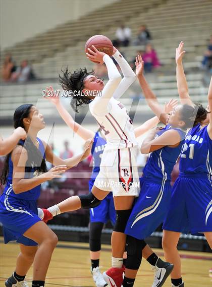 Thumbnail 1 in MacArthur [Douglas] vs Roosevelt [Theodore] photogallery.