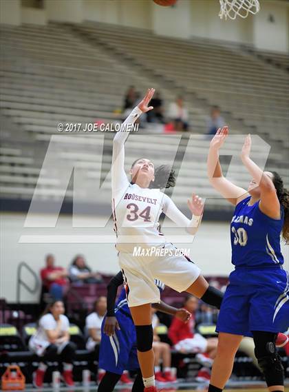 Thumbnail 2 in MacArthur [Douglas] vs Roosevelt [Theodore] photogallery.