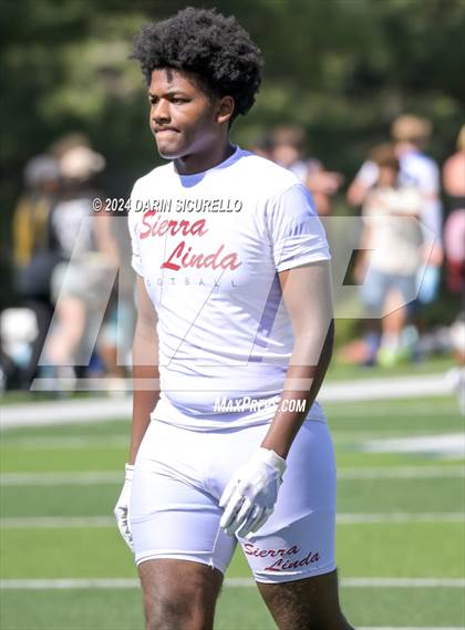 Thumbnail 1 in Gilbert vs Sierra Linda (7on7 Northern Arizona Tournament) photogallery.