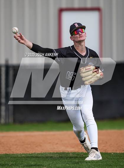 Thumbnail 2 in JV: Live Oak @ Brusly (Jamboree) photogallery.