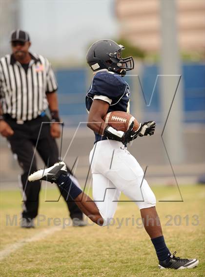 Thumbnail 1 in Rancho @ Shadow Ridge photogallery.