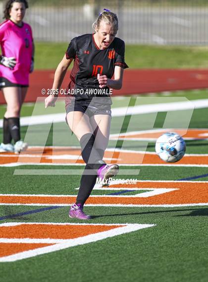 Thumbnail 2 in Rockwall vs. Sachse (UIL 6A Soccer Bi-District Playoffs) photogallery.