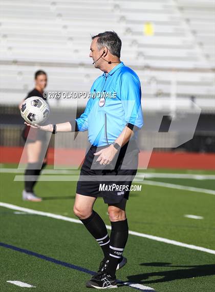 Thumbnail 3 in Rockwall vs. Sachse (UIL 6A Soccer Bi-District Playoffs) photogallery.
