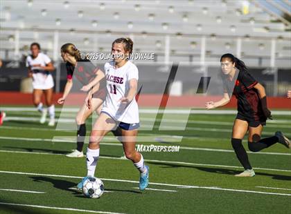 Thumbnail 3 in Rockwall vs. Sachse (UIL 6A Soccer Bi-District Playoffs) photogallery.