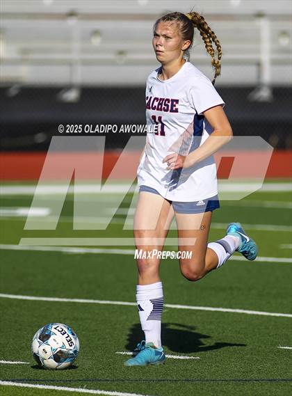 Thumbnail 1 in Rockwall vs. Sachse (UIL 6A Soccer Bi-District Playoffs) photogallery.
