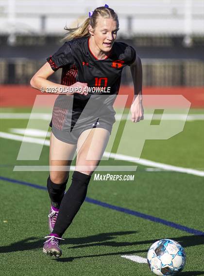 Thumbnail 3 in Rockwall vs. Sachse (UIL 6A Soccer Bi-District Playoffs) photogallery.