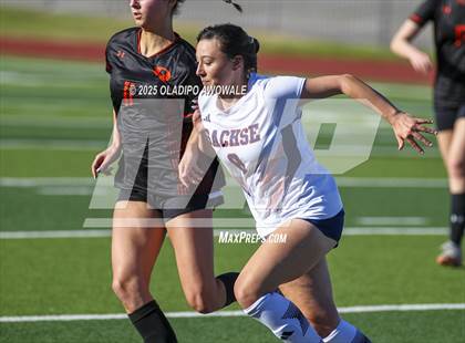 Thumbnail 3 in Rockwall vs. Sachse (UIL 6A Soccer Bi-District Playoffs) photogallery.