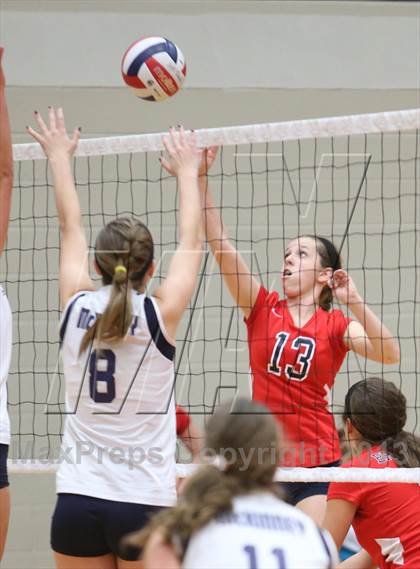 Thumbnail 2 in Boyd A vs. McKinney photogallery.