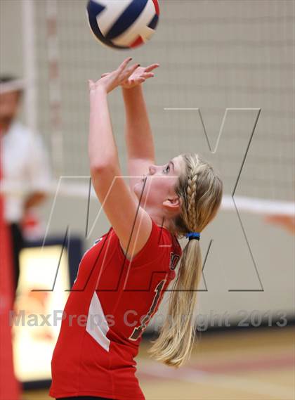 Thumbnail 2 in Boyd A vs. McKinney photogallery.