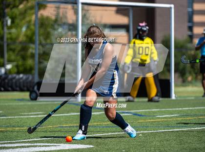 Thumbnail 2 in Regis Jesuit vs Palmer Ridge photogallery.