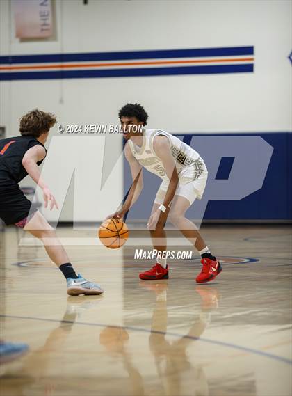 Thumbnail 3 in Knight vs. Westlake photogallery.