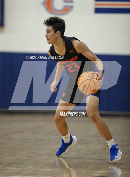 Thumbnail 2 in Knight vs. Westlake photogallery.