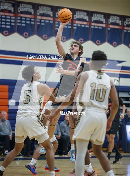 Thumbnail 2 in Knight vs. Westlake photogallery.