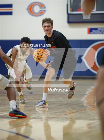 Thumbnail 3 in Knight vs. Westlake photogallery.