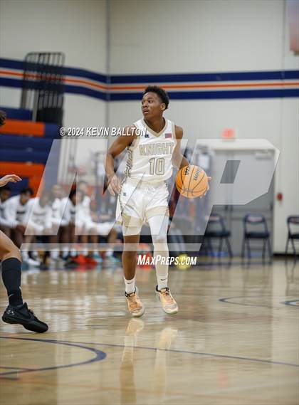Thumbnail 3 in Knight vs. Westlake photogallery.