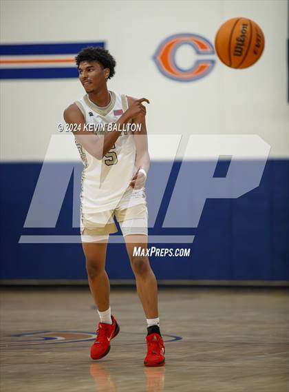 Thumbnail 1 in Knight vs. Westlake photogallery.