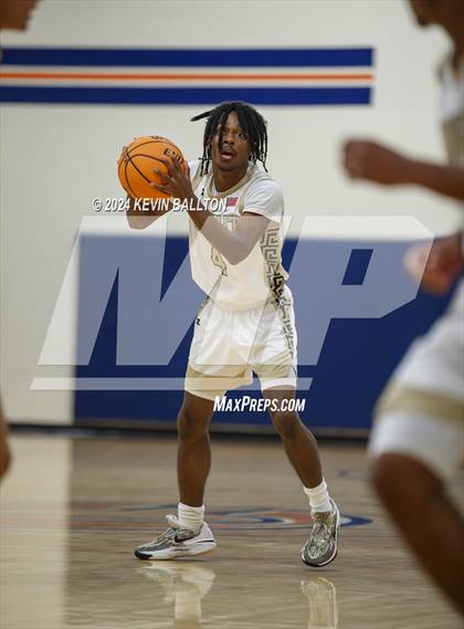 Thumbnail 1 in Knight vs. Westlake photogallery.