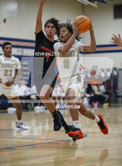 Thumbnail 1 in Knight vs. Westlake photogallery.