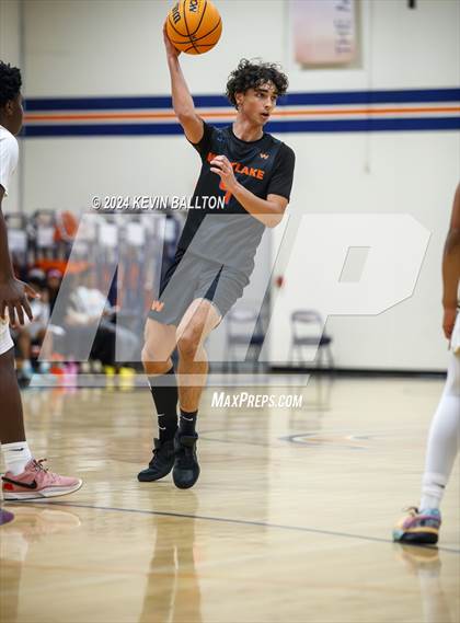 Thumbnail 3 in Knight vs. Westlake photogallery.