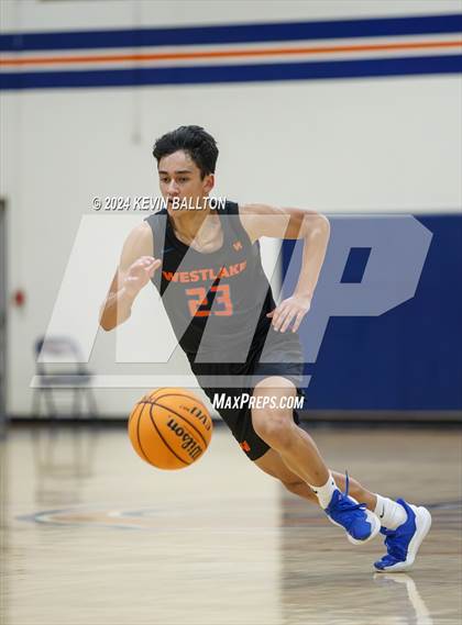 Thumbnail 1 in Knight vs. Westlake photogallery.