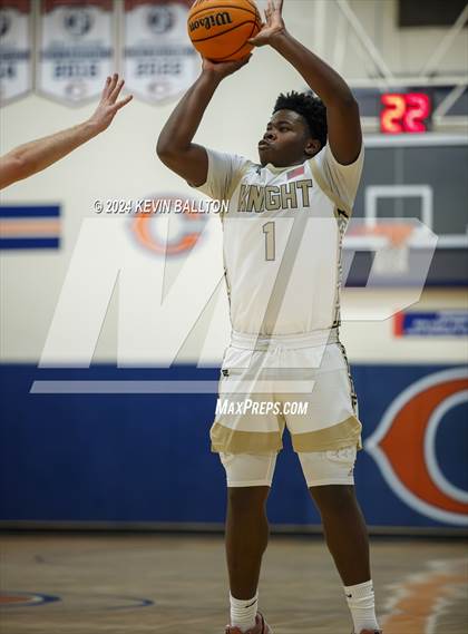Thumbnail 2 in Knight vs. Westlake photogallery.