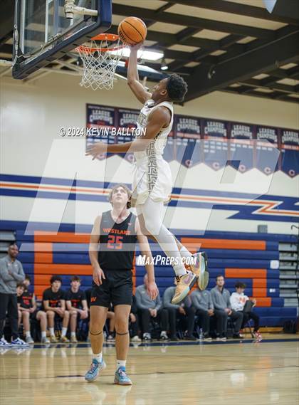 Thumbnail 2 in Knight vs. Westlake photogallery.