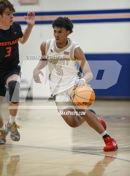 Thumbnail 3 in Knight vs. Westlake photogallery.