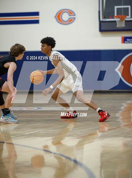 Thumbnail 2 in Knight vs. Westlake photogallery.