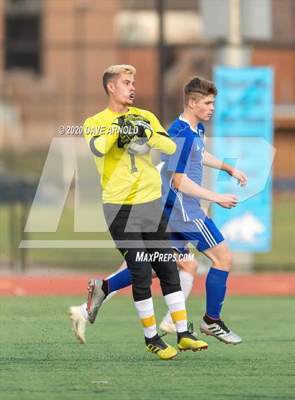 Thumbnail 3 in Oyster River vs. Bow (NHIAA Division 2 State Final) photogallery.