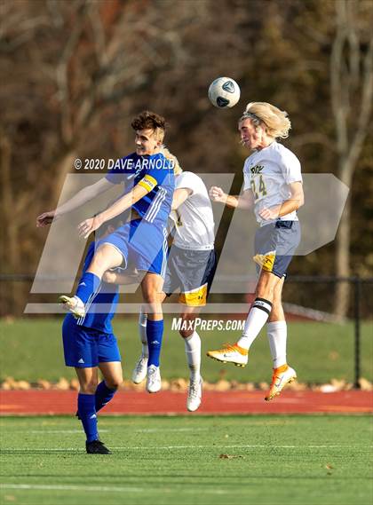 Thumbnail 3 in Oyster River vs. Bow (NHIAA Division 2 State Final) photogallery.