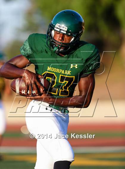 Thumbnail 2 in St. Francis @ Moorpark photogallery.