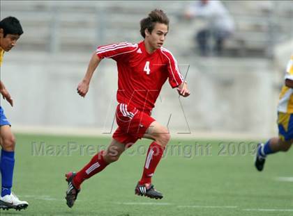 Thumbnail 3 in Ozen vs Belton (RRISD Soccer Classic) photogallery.