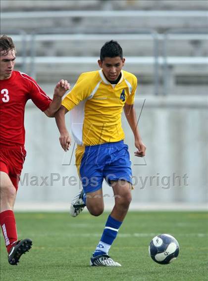 Thumbnail 1 in Ozen vs Belton (RRISD Soccer Classic) photogallery.