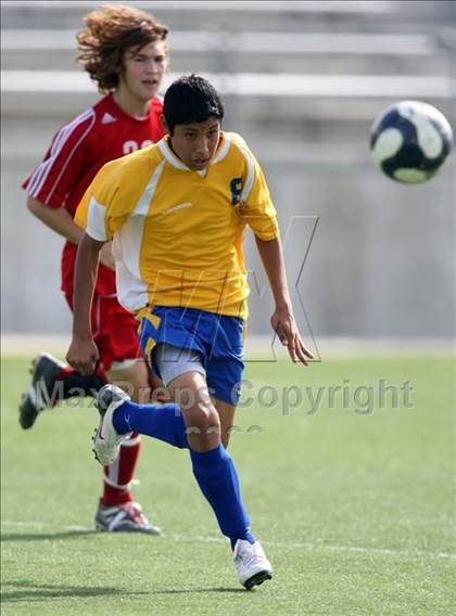 Thumbnail 3 in Ozen vs Belton (RRISD Soccer Classic) photogallery.