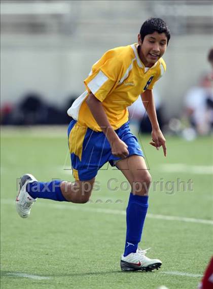 Thumbnail 3 in Ozen vs Belton (RRISD Soccer Classic) photogallery.